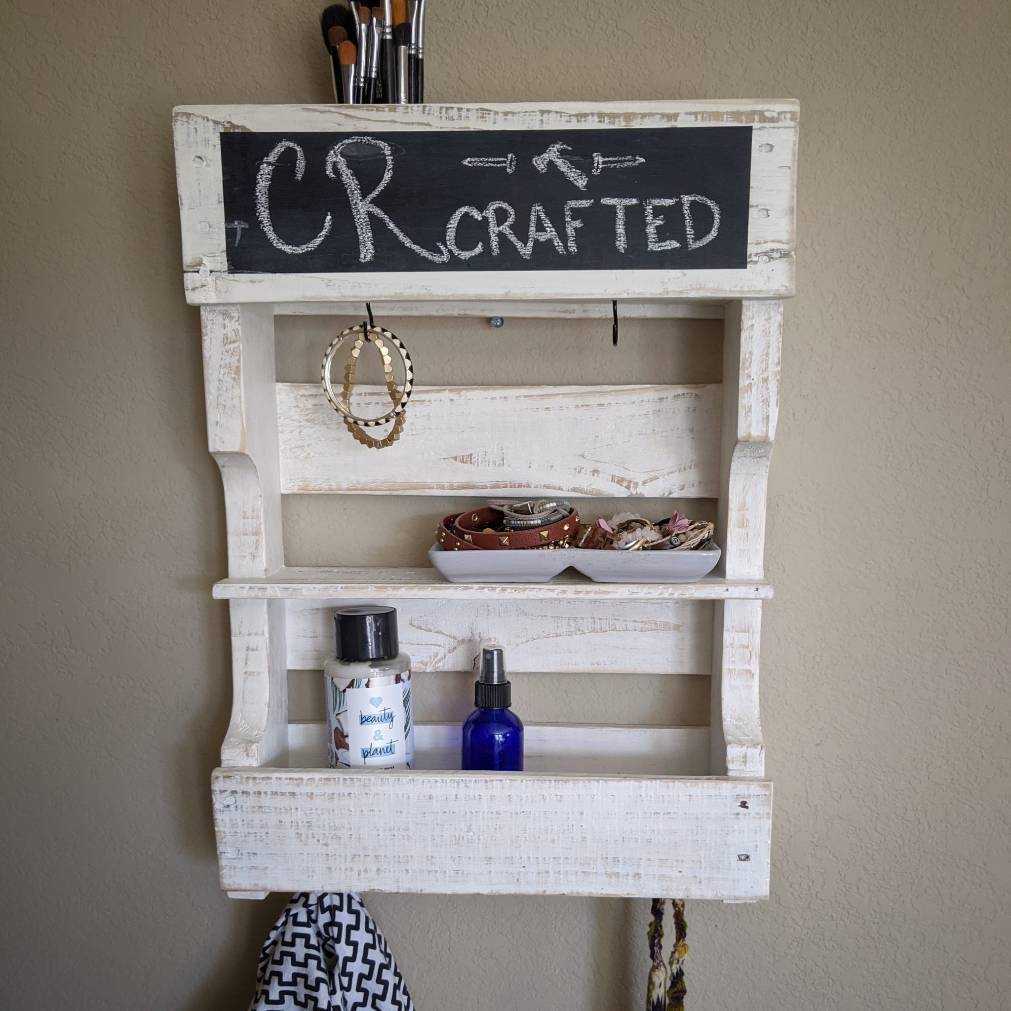 Rustic Wall Rack - White